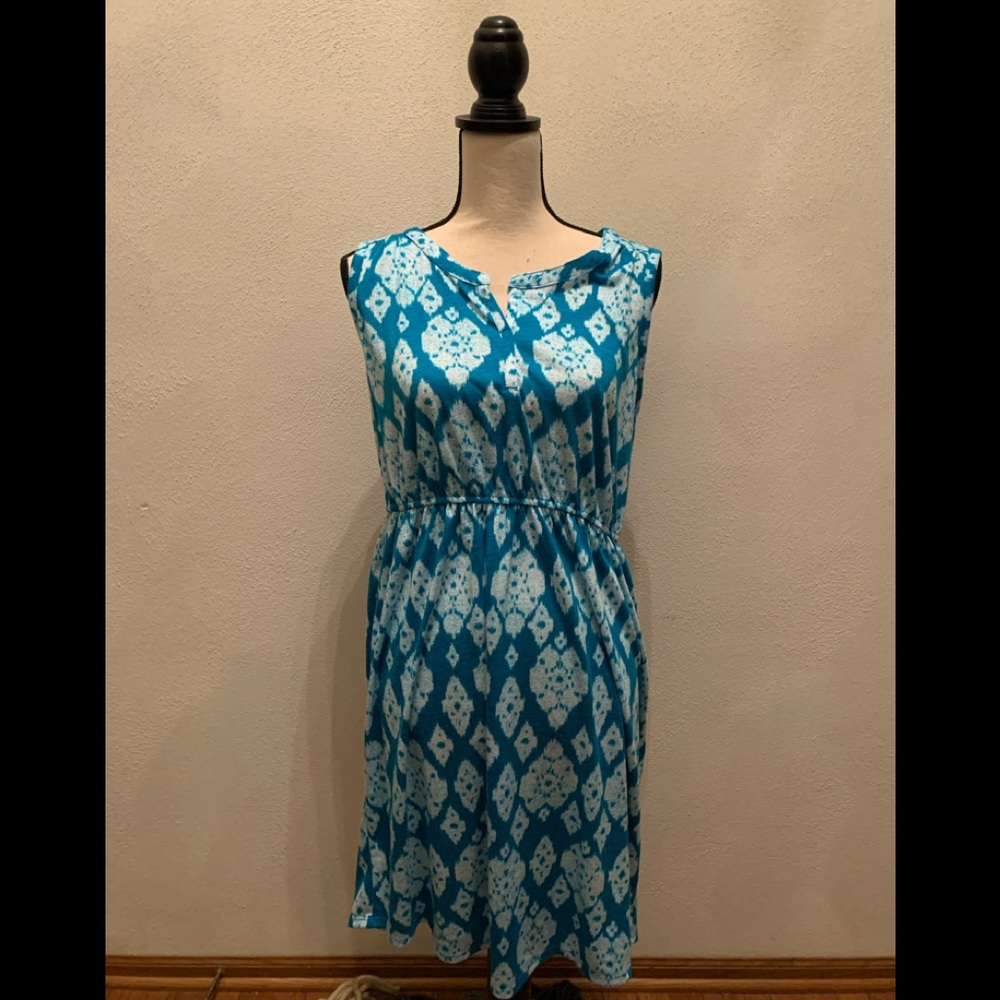 Casual sleeveless aqua patterned dress